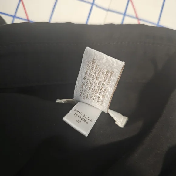 GUC | Chico’s | 3 | Black Button-Down Shirt - Picture 7 of 7